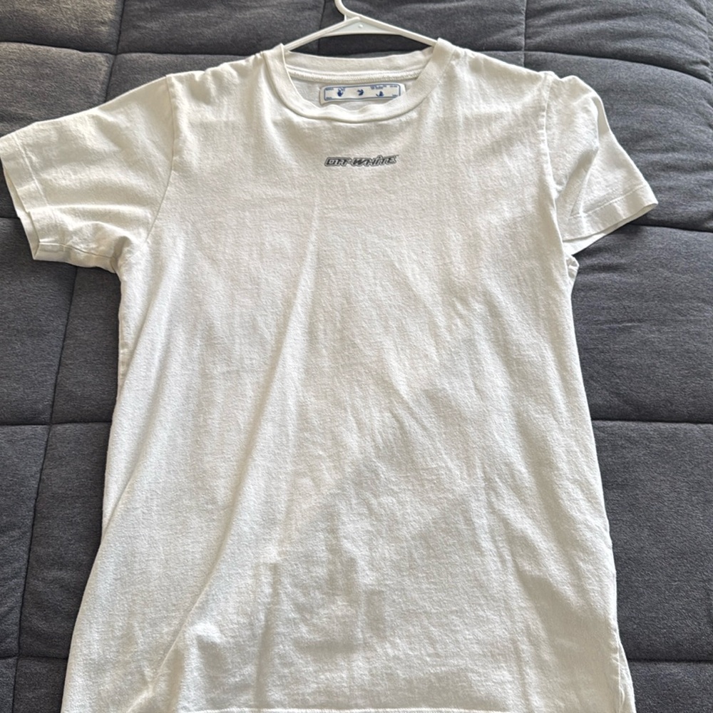 Off white t shirt